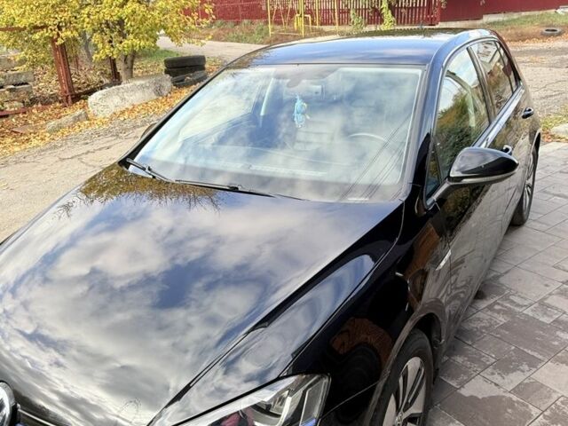 Черный Фольксваген Гольф, объемом двигателя 0 л и пробегом 111 тыс. км за 10700 $, фото 18 на Automoto.ua