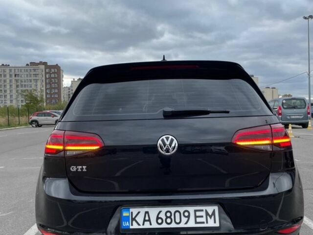 Черный Фольксваген Гольф, объемом двигателя 2 л и пробегом 195 тыс. км за 12500 $, фото 1 на Automoto.ua