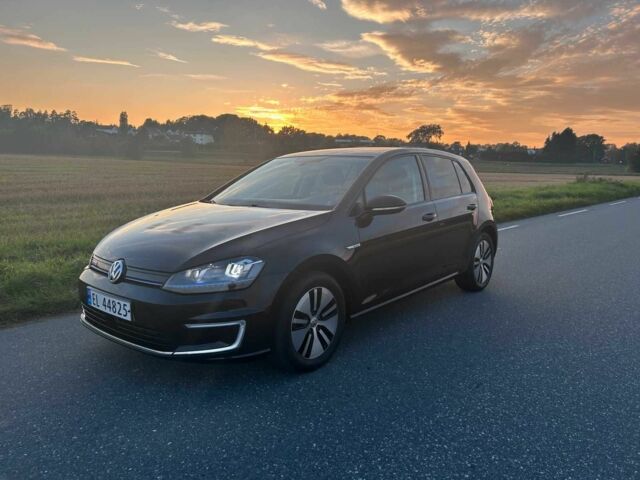 Чорний Фольксваген Гольф, об'ємом двигуна 0 л та пробігом 94 тис. км за 7100 $, фото 8 на Automoto.ua