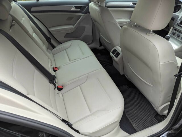 Черный Фольксваген Гольф, объемом двигателя 2 л и пробегом 95 тыс. км за 14200 $, фото 18 на Automoto.ua