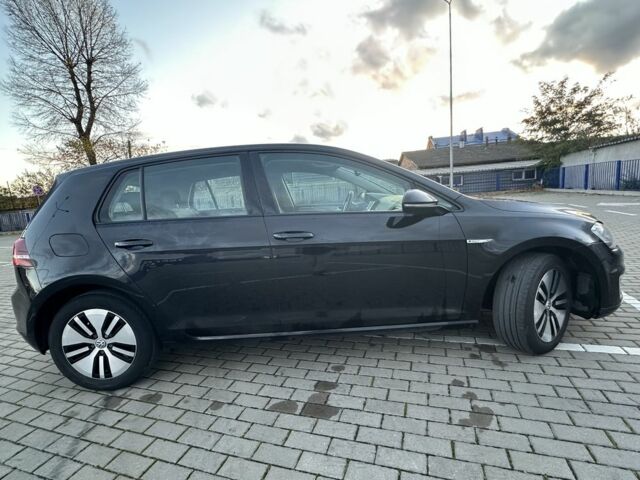 Чорний Фольксваген Гольф, об'ємом двигуна 0 л та пробігом 112 тис. км за 8600 $, фото 1 на Automoto.ua