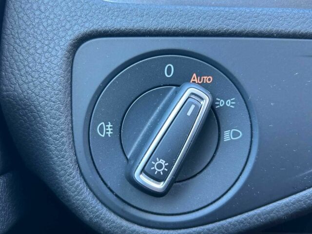 Чорний Фольксваген Гольф, об'ємом двигуна 0 л та пробігом 94 тис. км за 7100 $, фото 12 на Automoto.ua