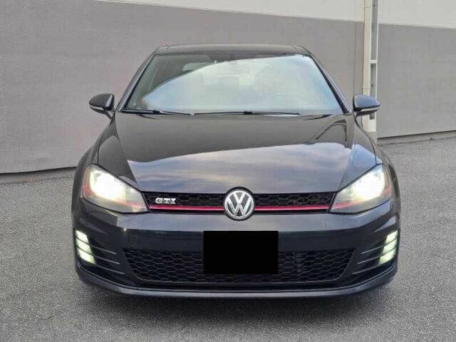 Черный Фольксваген Гольф, объемом двигателя 2 л и пробегом 122 тыс. км за 4000 $, фото 2 на Automoto.ua