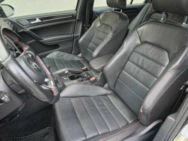 Черный Фольксваген Гольф, объемом двигателя 2 л и пробегом 122 тыс. км за 4000 $, фото 17 на Automoto.ua