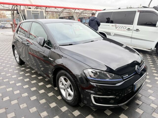 Черный Фольксваген Гольф, объемом двигателя 0 л и пробегом 111 тыс. км за 10700 $, фото 2 на Automoto.ua