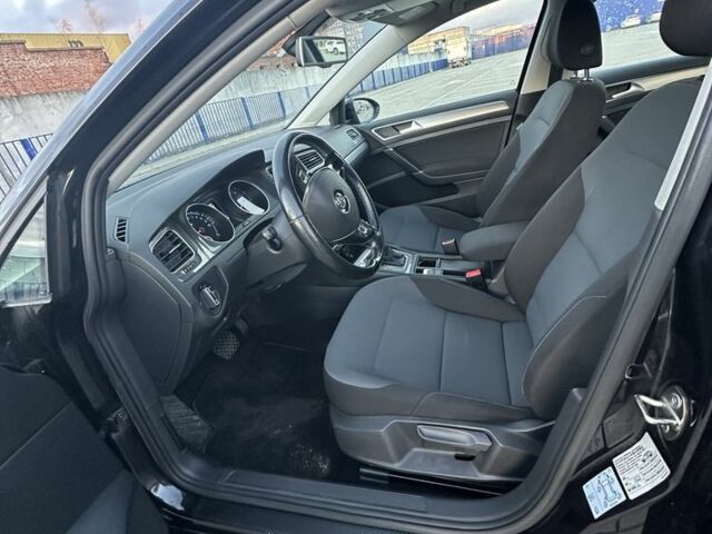 Чорний Фольксваген Гольф, об'ємом двигуна 0 л та пробігом 112 тис. км за 8600 $, фото 5 на Automoto.ua