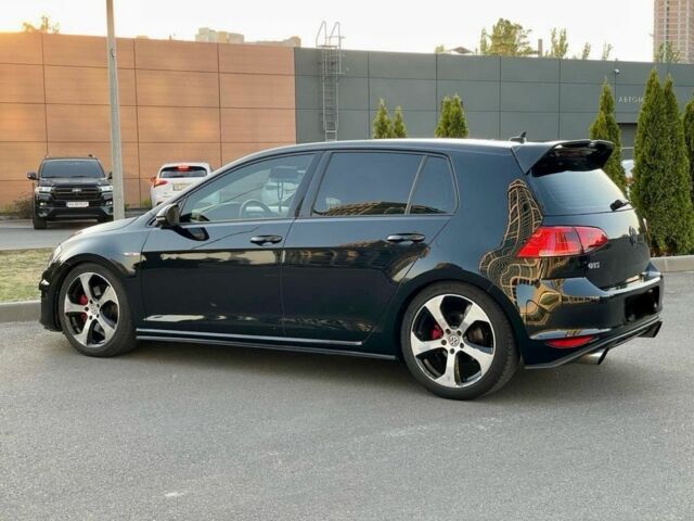 Черный Фольксваген Гольф, объемом двигателя 2 л и пробегом 150 тыс. км за 12500 $, фото 2 на Automoto.ua