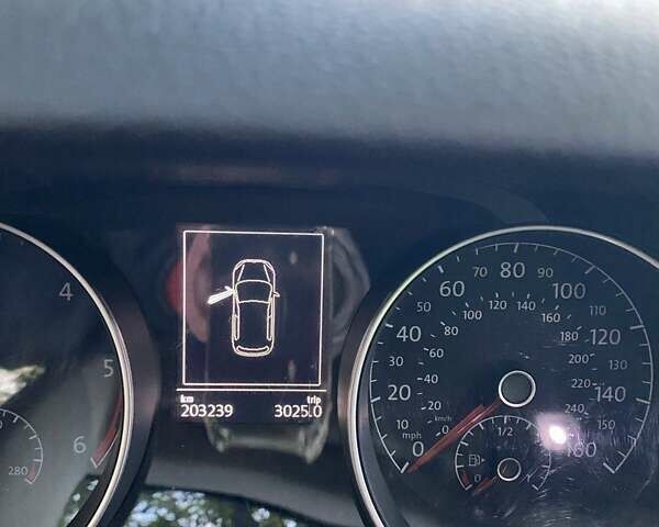 Чорний Фольксваген Гольф, об'ємом двигуна 1.97 л та пробігом 203 тис. км за 11500 $, фото 6 на Automoto.ua