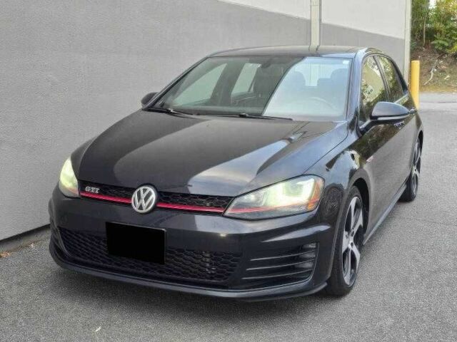 Черный Фольксваген Гольф, объемом двигателя 2 л и пробегом 122 тыс. км за 4000 $, фото 4 на Automoto.ua