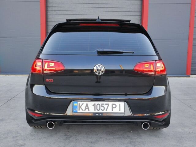 Чорний Фольксваген Гольф, об'ємом двигуна 2 л та пробігом 153 тис. км за 12900 $, фото 4 на Automoto.ua