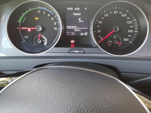 Черный Фольксваген Гольф, объемом двигателя 0 л и пробегом 177 тыс. км за 9200 $, фото 5 на Automoto.ua