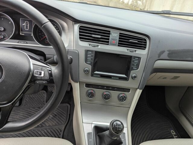 Черный Фольксваген Гольф, объемом двигателя 2 л и пробегом 95 тыс. км за 14200 $, фото 12 на Automoto.ua