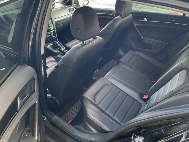 Черный Фольксваген Гольф, объемом двигателя 2 л и пробегом 205 тыс. км за 11500 $, фото 6 на Automoto.ua