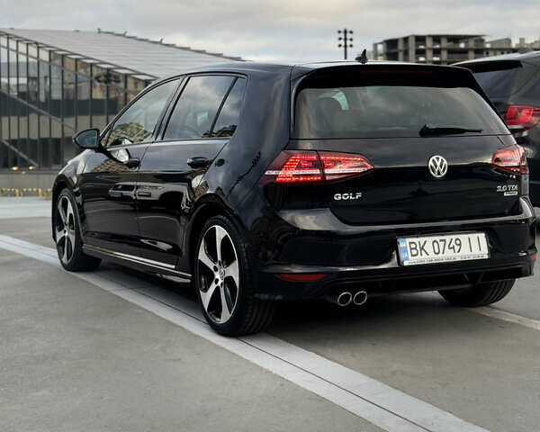 Черный Фольксваген Гольф, объемом двигателя 1.97 л и пробегом 145 тыс. км за 17000 $, фото 6 на Automoto.ua