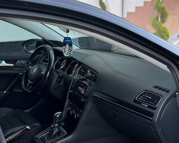 Черный Фольксваген Гольф, объемом двигателя 1.97 л и пробегом 135 тыс. км за 16000 $, фото 14 на Automoto.ua