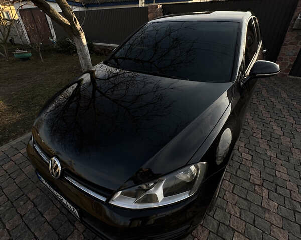 Черный Фольксваген Гольф, объемом двигателя 1.6 л и пробегом 297 тыс. км за 10600 $, фото 2 на Automoto.ua