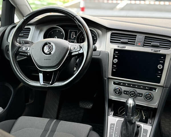 Черный Фольксваген Гольф, объемом двигателя 1.97 л и пробегом 145 тыс. км за 17000 $, фото 14 на Automoto.ua