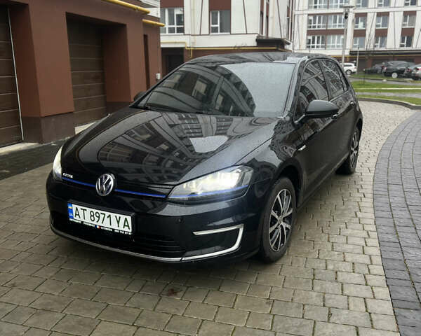 Черный Фольксваген Гольф, объемом двигателя 0 л и пробегом 148 тыс. км за 8500 $, фото 3 на Automoto.ua