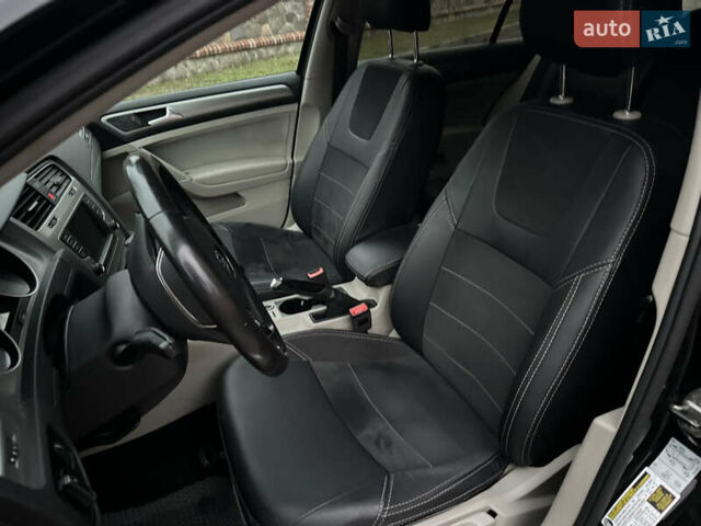 Черный Фольксваген Гольф, объемом двигателя 2 л и пробегом 145 тыс. км за 10950 $, фото 28 на Automoto.ua