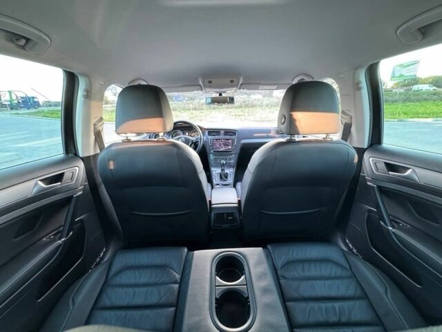 Черный Фольксваген Гольф, объемом двигателя 0 л и пробегом 91 тыс. км за 8500 $, фото 6 на Automoto.ua