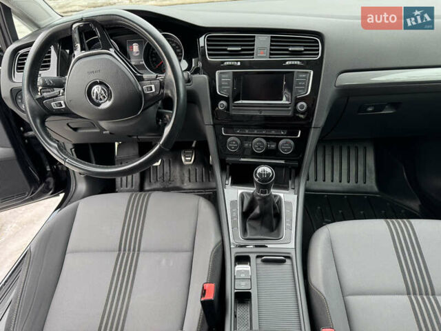 Чорний Фольксваген Гольф, об'ємом двигуна 1.6 л та пробігом 207 тис. км за 13850 $, фото 11 на Automoto.ua