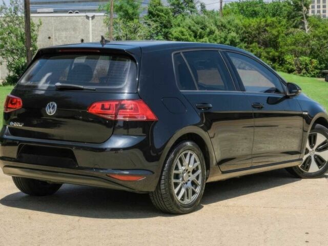 Черный Фольксваген Гольф, объемом двигателя 0 л и пробегом 78 тыс. км за 3900 $, фото 5 на Automoto.ua