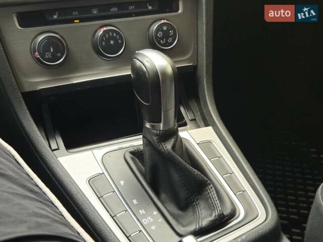 Черный Фольксваген Гольф, объемом двигателя 1.8 л и пробегом 169 тыс. км за 11800 $, фото 20 на Automoto.ua