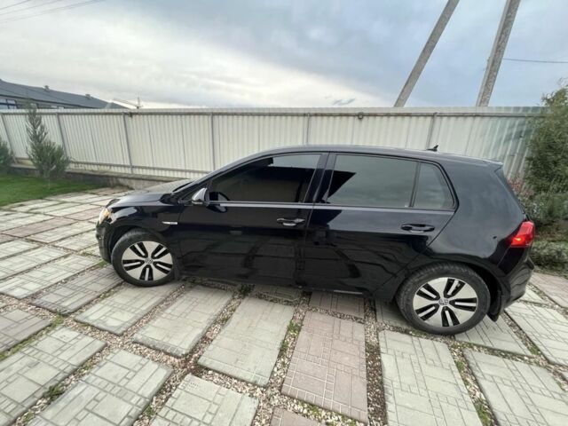 Черный Фольксваген Гольф, объемом двигателя 0 л и пробегом 95 тыс. км за 8200 $, фото 4 на Automoto.ua