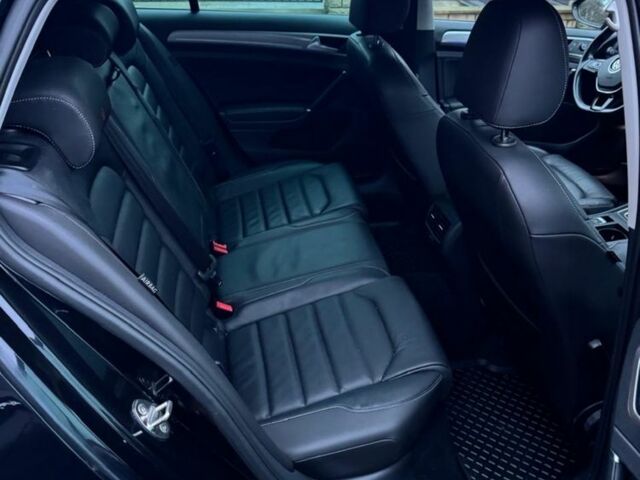 Черный Фольксваген Гольф, объемом двигателя 0 л и пробегом 155 тыс. км за 9200 $, фото 5 на Automoto.ua