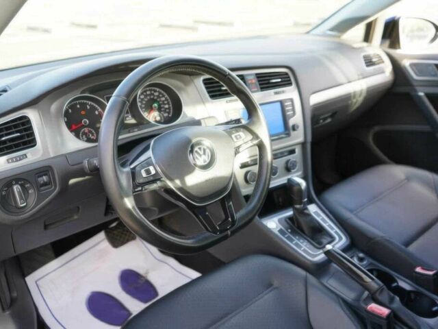 Черный Фольксваген Гольф, объемом двигателя 1.8 л и пробегом 70 тыс. км за 7000 $, фото 7 на Automoto.ua