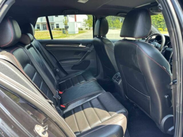 Чорний Фольксваген Гольф, об'ємом двигуна 2 л та пробігом 73 тис. км за 9000 $, фото 9 на Automoto.ua