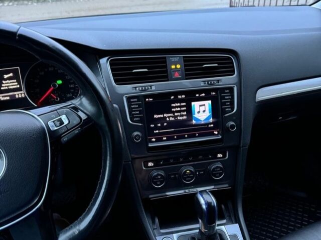 Черный Фольксваген Гольф, объемом двигателя 0 л и пробегом 155 тыс. км за 9200 $, фото 2 на Automoto.ua