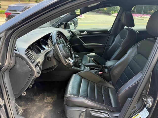 Черный Фольксваген Гольф, объемом двигателя 2 л и пробегом 79 тыс. км за 9000 $, фото 8 на Automoto.ua