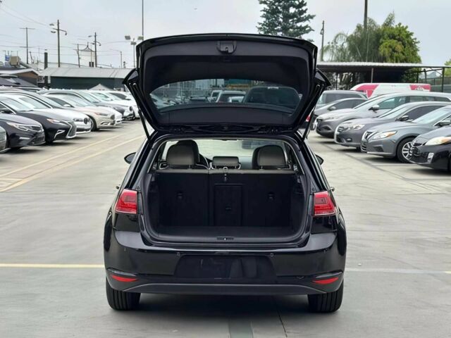 Черный Фольксваген Гольф, объемом двигателя 0 л и пробегом 76 тыс. км за 8300 $, фото 11 на Automoto.ua