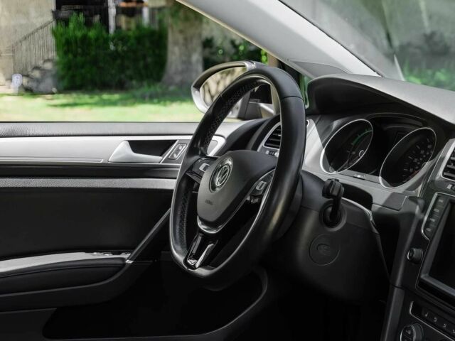 Черный Фольксваген Гольф, объемом двигателя 0 л и пробегом 78 тыс. км за 3900 $, фото 9 на Automoto.ua