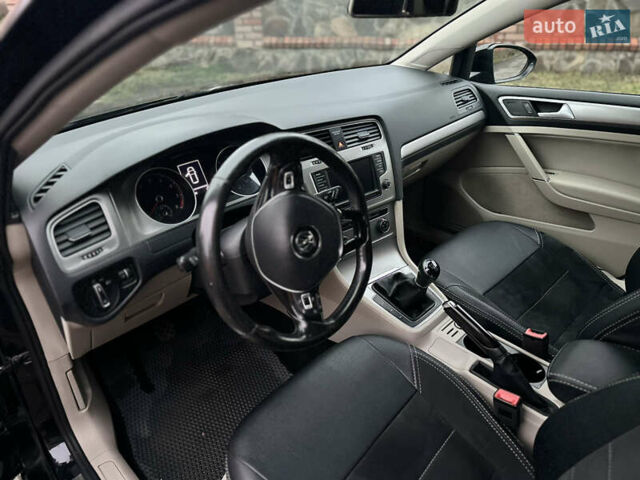 Черный Фольксваген Гольф, объемом двигателя 2 л и пробегом 145 тыс. км за 10950 $, фото 30 на Automoto.ua