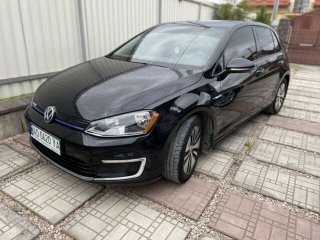 Черный Фольксваген Гольф, объемом двигателя 0 л и пробегом 95 тыс. км за 8200 $, фото 1 на Automoto.ua