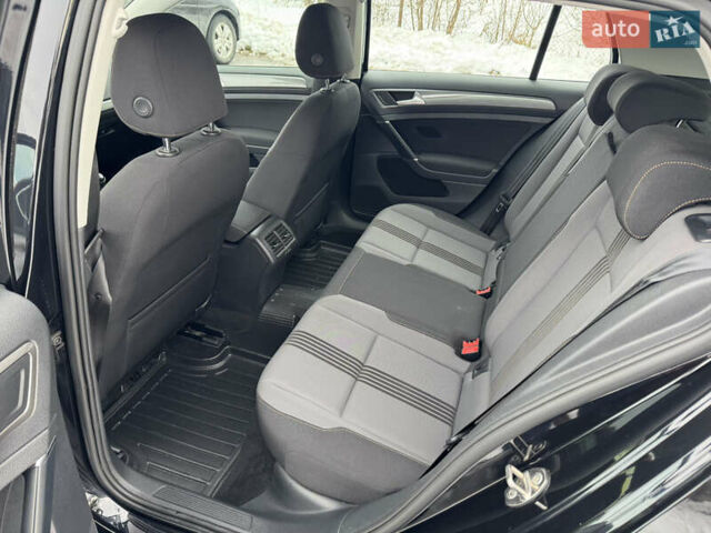 Чорний Фольксваген Гольф, об'ємом двигуна 1.6 л та пробігом 207 тис. км за 13850 $, фото 12 на Automoto.ua