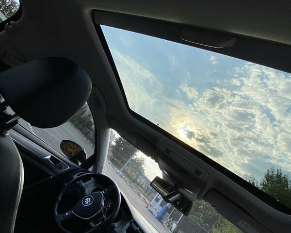 Черный Фольксваген Гольф, объемом двигателя 0 л и пробегом 138 тыс. км за 14500 $, фото 7 на Automoto.ua