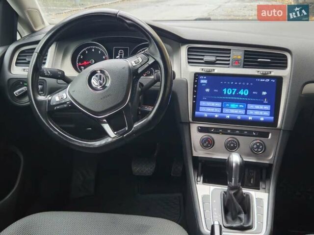 Черный Фольксваген Гольф, объемом двигателя 1.8 л и пробегом 169 тыс. км за 11800 $, фото 12 на Automoto.ua