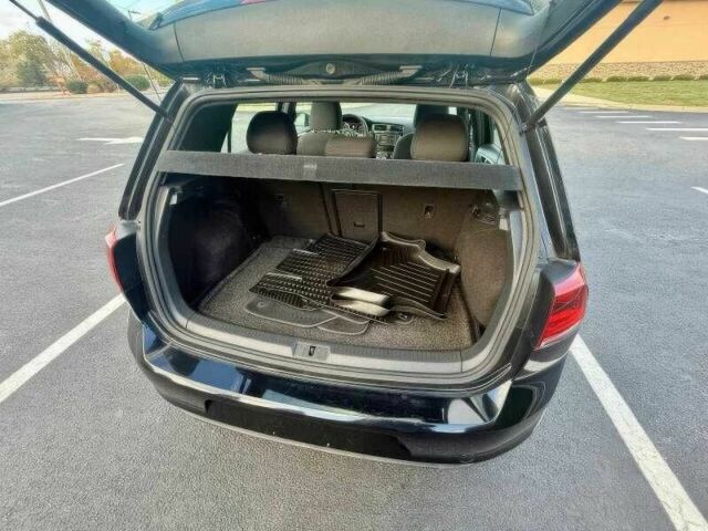 Чорний Фольксваген Гольф, об'ємом двигуна 2 л та пробігом 110 тис. км за 11200 $, фото 6 на Automoto.ua