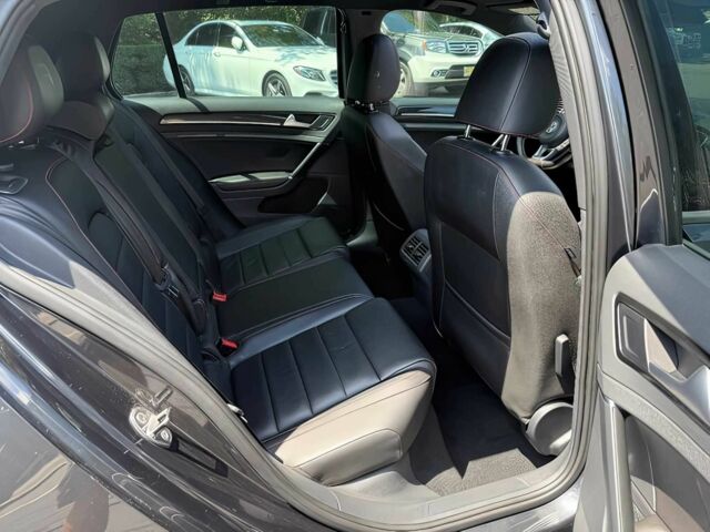 Черный Фольксваген Гольф, объемом двигателя 2 л и пробегом 79 тыс. км за 9000 $, фото 13 на Automoto.ua