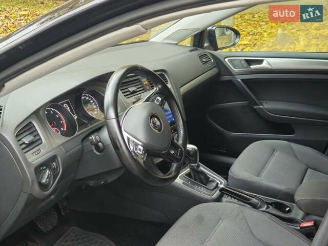 Черный Фольксваген Гольф, объемом двигателя 1.8 л и пробегом 169 тыс. км за 11800 $, фото 11 на Automoto.ua