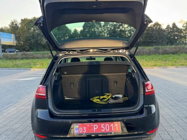 Черный Фольксваген Гольф, объемом двигателя 0 л и пробегом 91 тыс. км за 8500 $, фото 7 на Automoto.ua