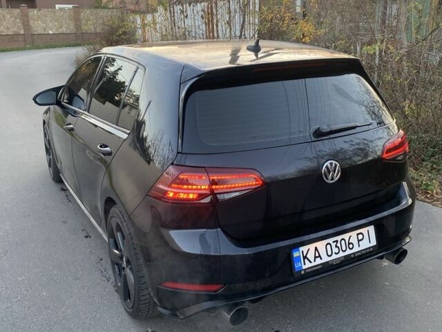 Черный Фольксваген Гольф, объемом двигателя 2 л и пробегом 122 тыс. км за 17000 $, фото 6 на Automoto.ua