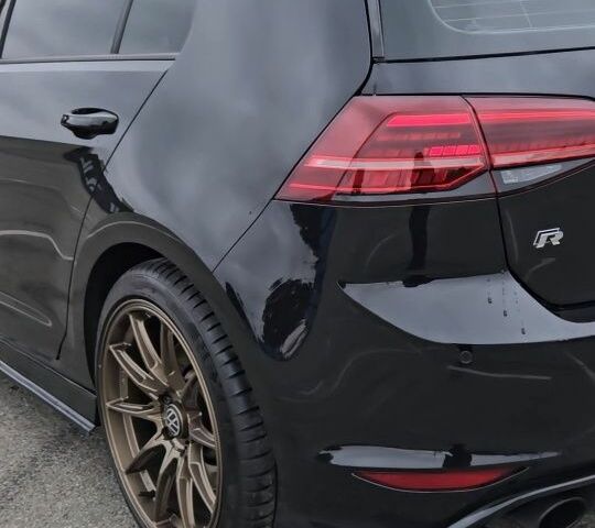 Черный Фольксваген Гольф, объемом двигателя 2 л и пробегом 142 тыс. км за 18500 $, фото 5 на Automoto.ua