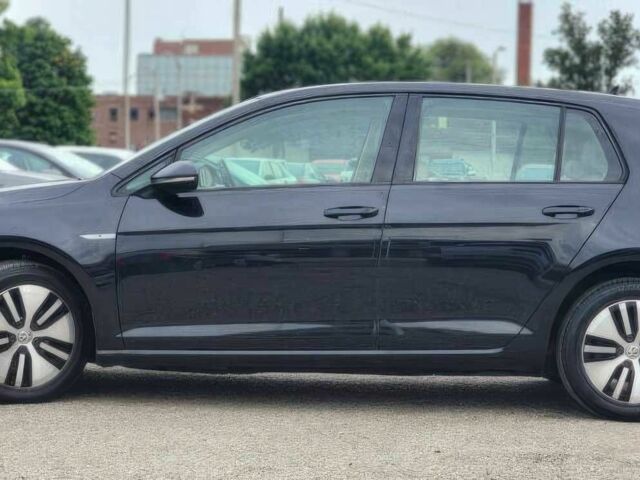 Черный Фольксваген Гольф, объемом двигателя 0 л и пробегом 80 тыс. км за 6200 $, фото 3 на Automoto.ua