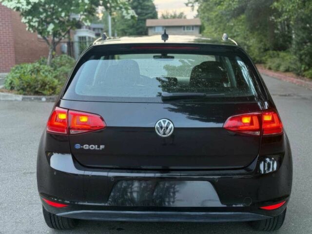 Черный Фольксваген Гольф, объемом двигателя 0 л и пробегом 72 тыс. км за 3800 $, фото 4 на Automoto.ua