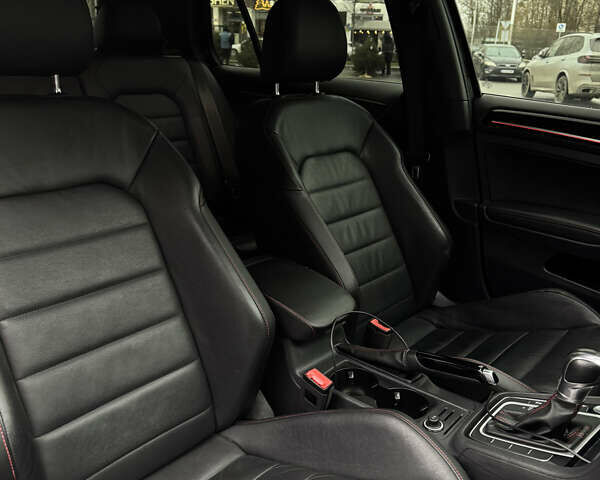 Чорний Фольксваген Гольф, об'ємом двигуна 1.98 л та пробігом 127 тис. км за 15500 $, фото 14 на Automoto.ua