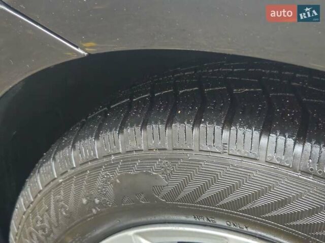 Черный Фольксваген Гольф, объемом двигателя 1.8 л и пробегом 169 тыс. км за 11800 $, фото 10 на Automoto.ua